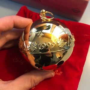 Wallace Silversmiths Goldplated Annual Christmas Bell 1999
